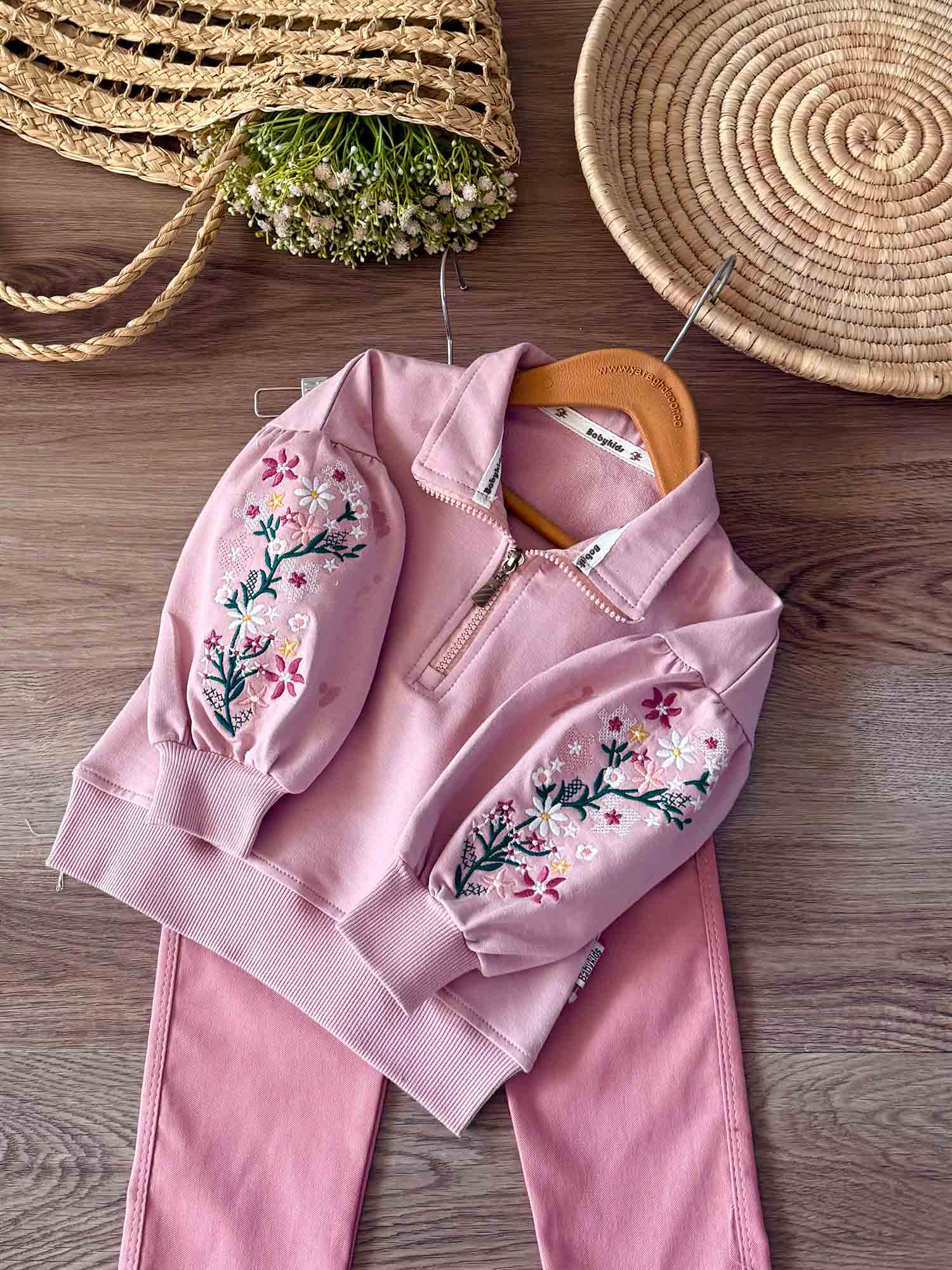 1 دورس نیم زیپ آستین گلدوزی